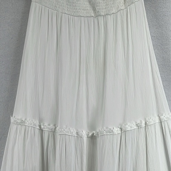 Simplee Tiered Maxi Dress Size S White 100% Cotton Elastic Smocked Top Lace Trim - Picture 5 of 11